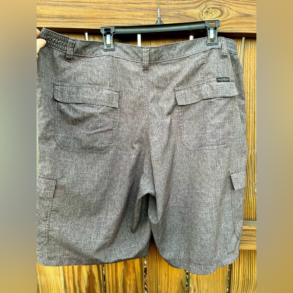 Big & Tall Men’s Lee Cargo Shorts Sz.45 Gray Like New - Picture 8 of 9